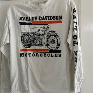 Vintage Harley Davidson long sleeve logo shirt